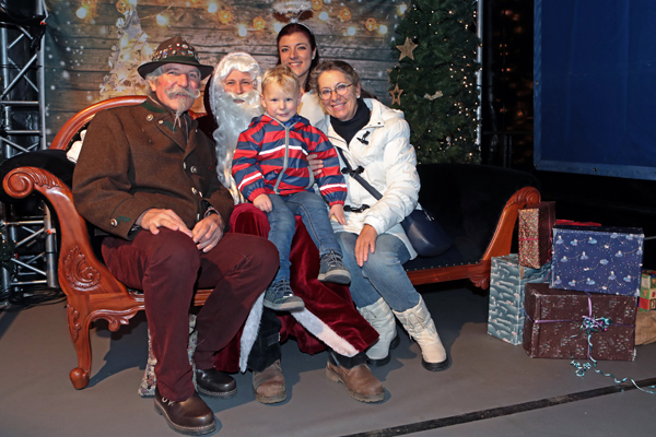 Fotoaktion mit dem Nikolaus